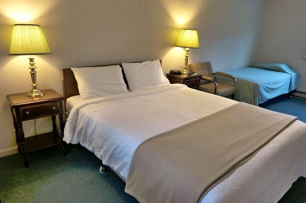 Harwood Hill Motel Беннінґтон Екстер'єр фото