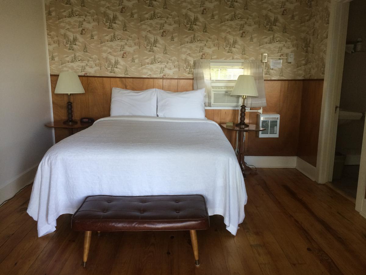 Harwood Hill Motel Беннінґтон Екстер'єр фото