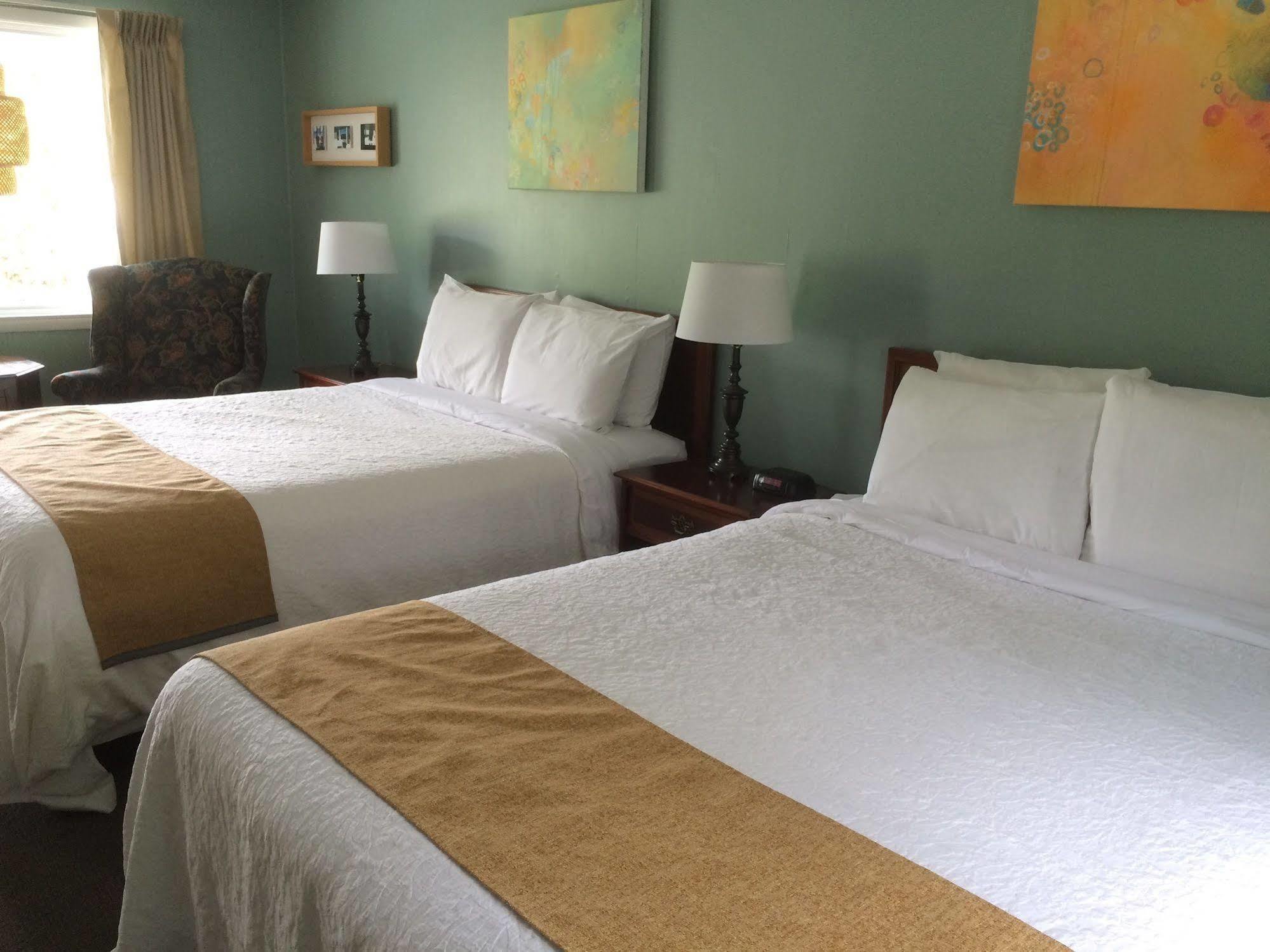 Harwood Hill Motel Беннінґтон Екстер'єр фото